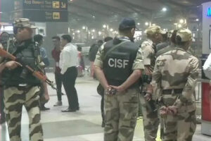 CISF personnel 