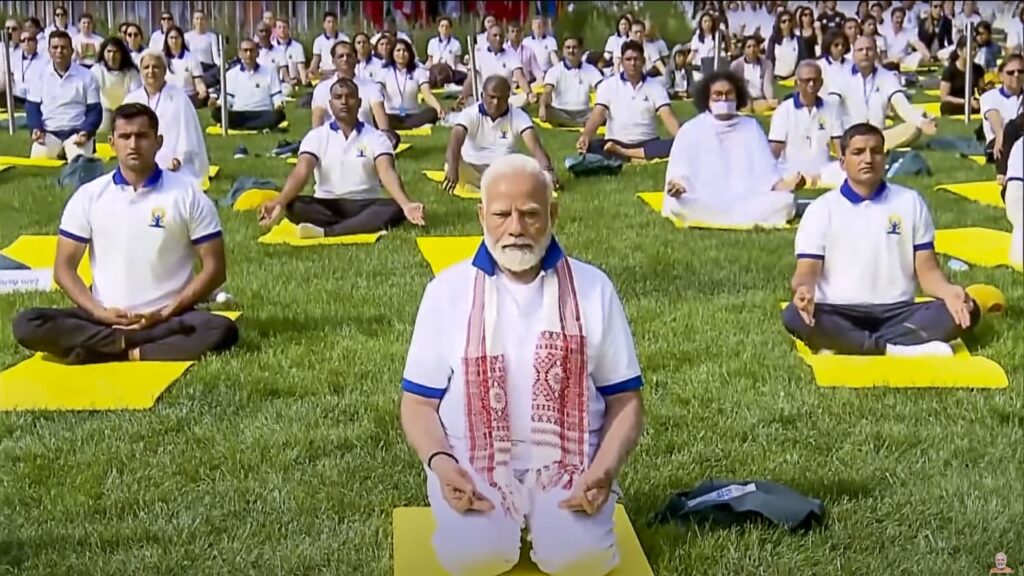 Pm Modi Doing Yoga in UN