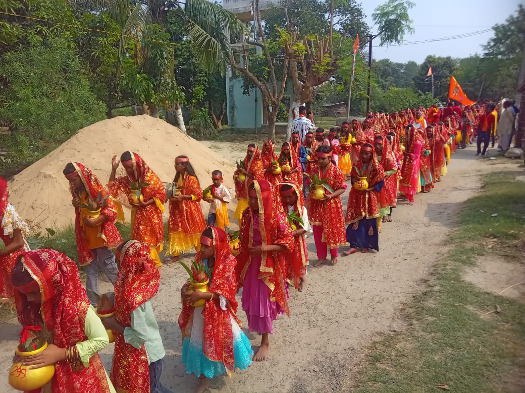 वसंतपुर गांव में निकला 11 सौ कन्याओं द्वारा कलश शोभा यात्रा