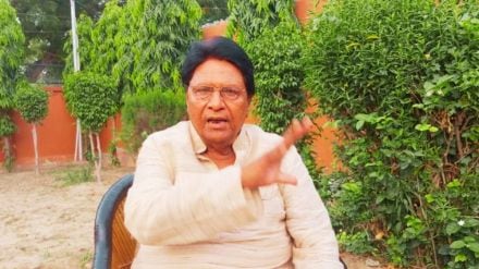 सपा सांसद रामजी लाल सुमन हाउस अरेस्ट, अलीगढ़ जा रहे थे, बैठ गए धरने पर