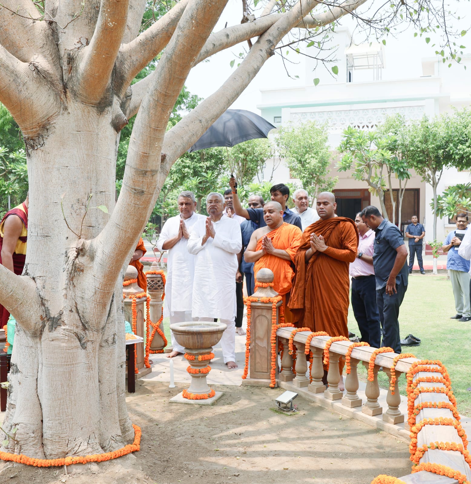 बुद्ध पूर्णिमा पर मुख्यमंत्री नीतीश कुमार ने की पूजा-अर्चना