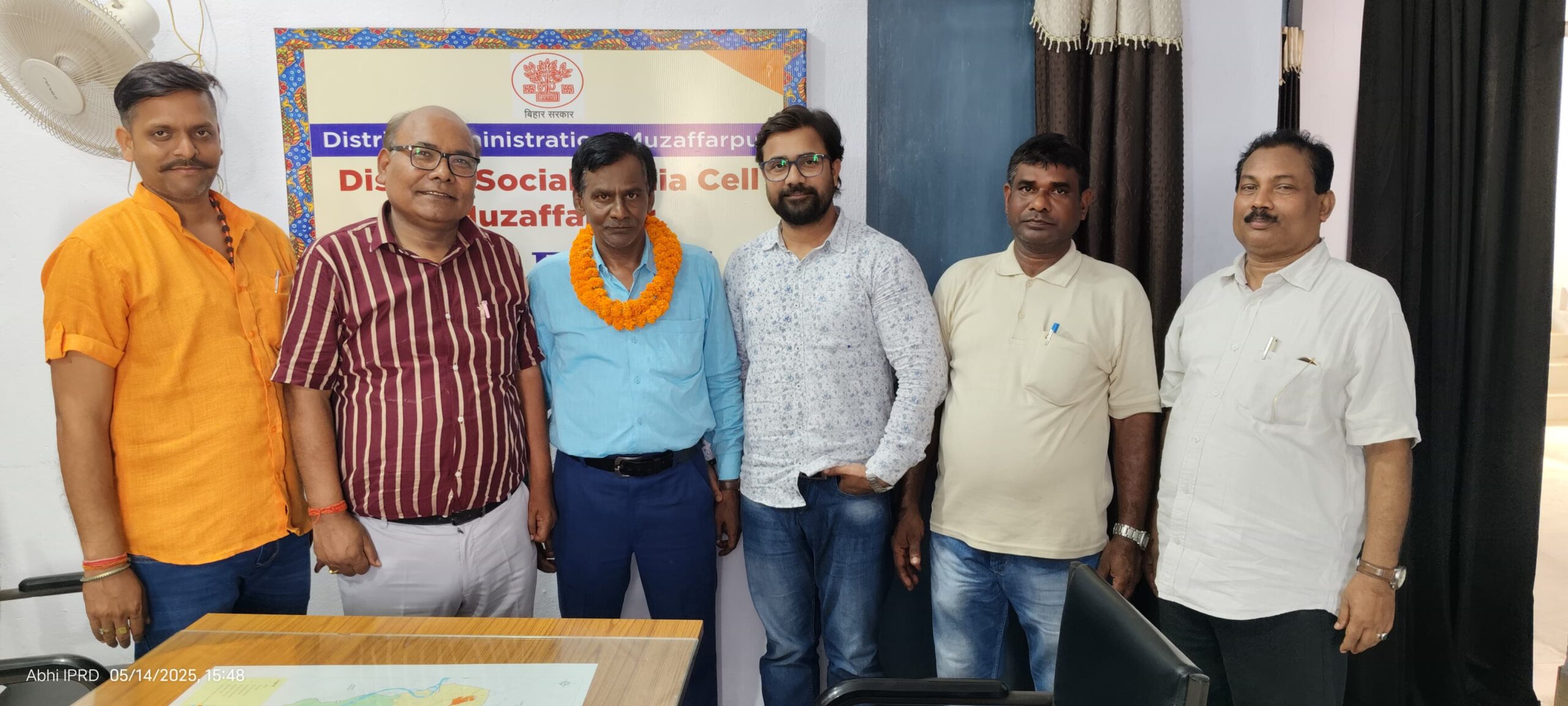 सेवानिवृत्त हुए कार्यालय परिचारी, जनसंपर्क कार्यालय में दी गई भावभीनी विदाई