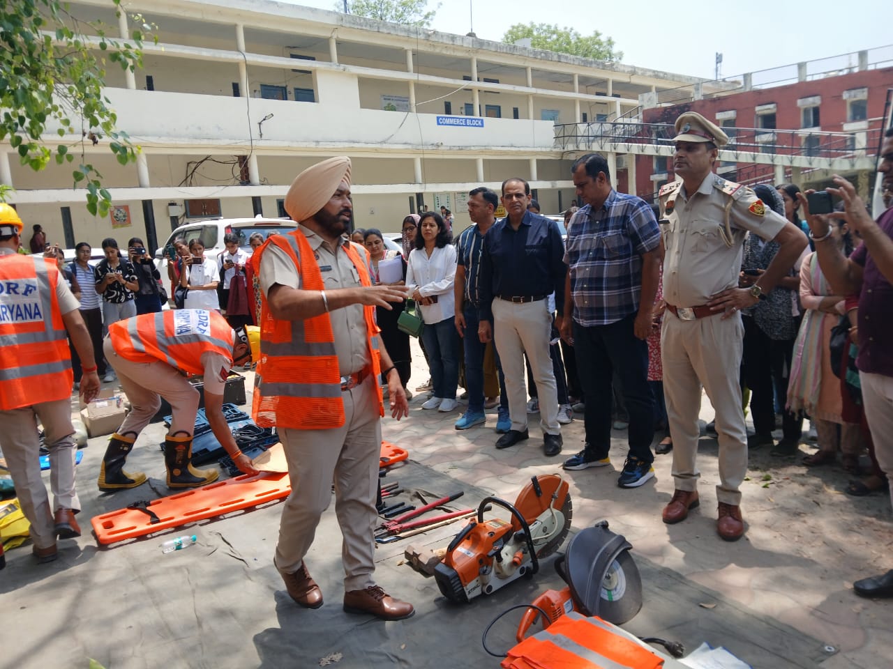 राजकीय कन्या महाविद्यालय में प्राथमिक चिकित्सा एवं नागरिक सुरक्षा प्रशिक्षण कार्यक्रम आयोजित