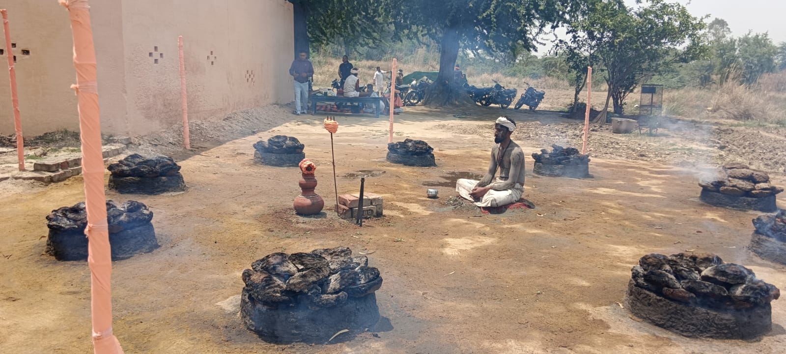 खुशहाली और सुख-शांति की कामना से तपती गर्मी में  की जा रही है तपस्या
