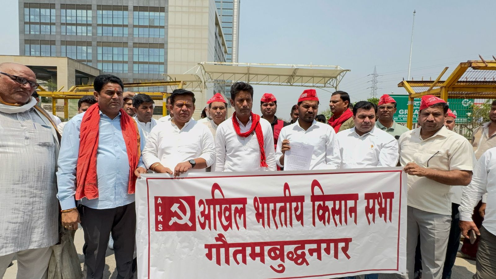 29 मई के ऐतिहासिक आंदोलन की तैयारी जोरों पर: किसान सभा का जनसंपर्क अभियान तेज