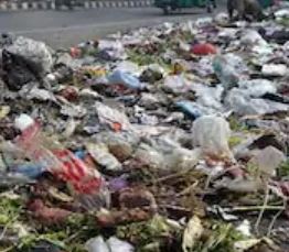 वेस्ट दिल्ली के मोहन गार्डन में एमसीडी स्वच्छता अभियान का बोलबाला