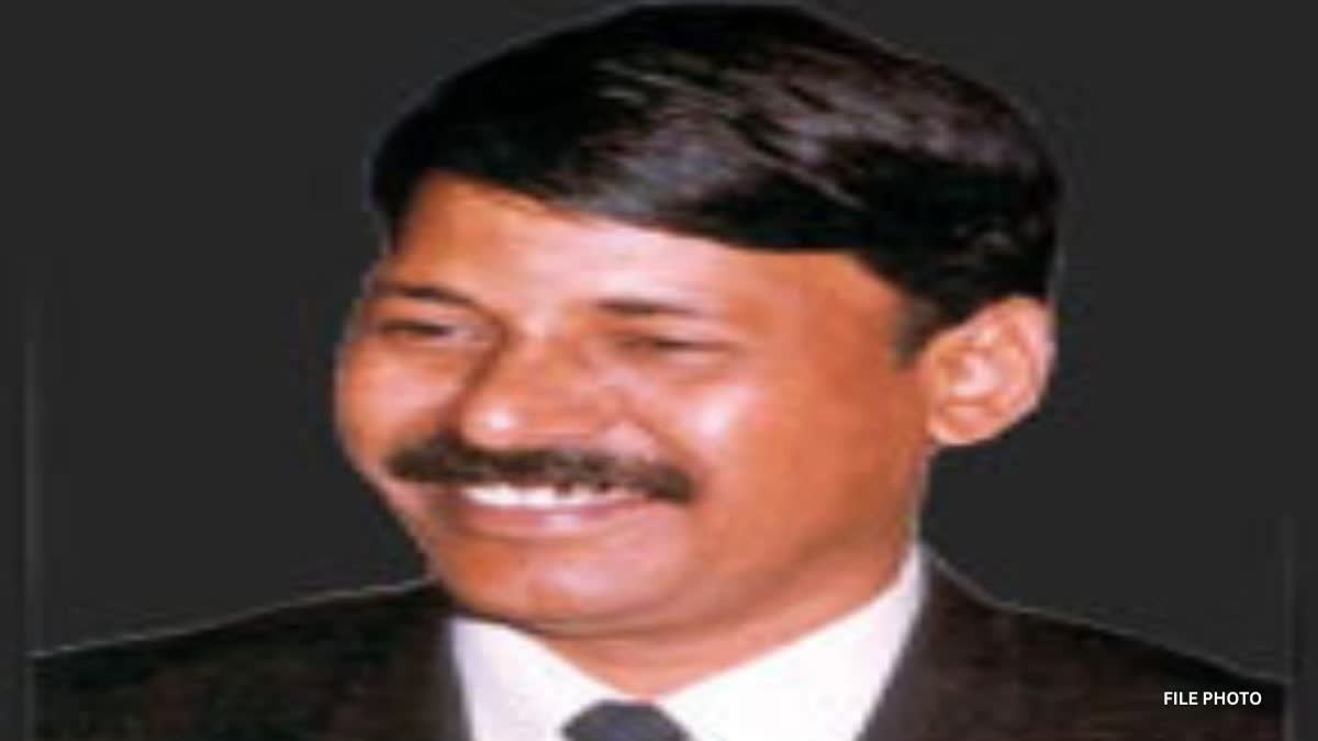 ओपी श्रीवास्तव समेत सात के खिलाफ धोखाधड़ी का मुकदमा दर्ज, जांच शुरू