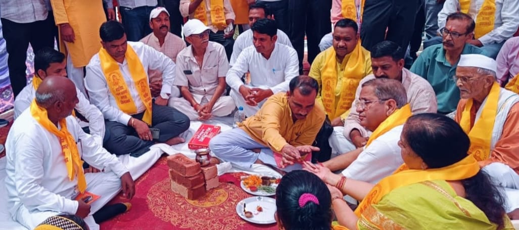 पुण्यश्लोक लोकमाता अहिल्याबाई होलकर चौक का हुआ शिलान्यास, महापुरुषों के नाम पर चौराहों का होगा सौंदर्यकरण
