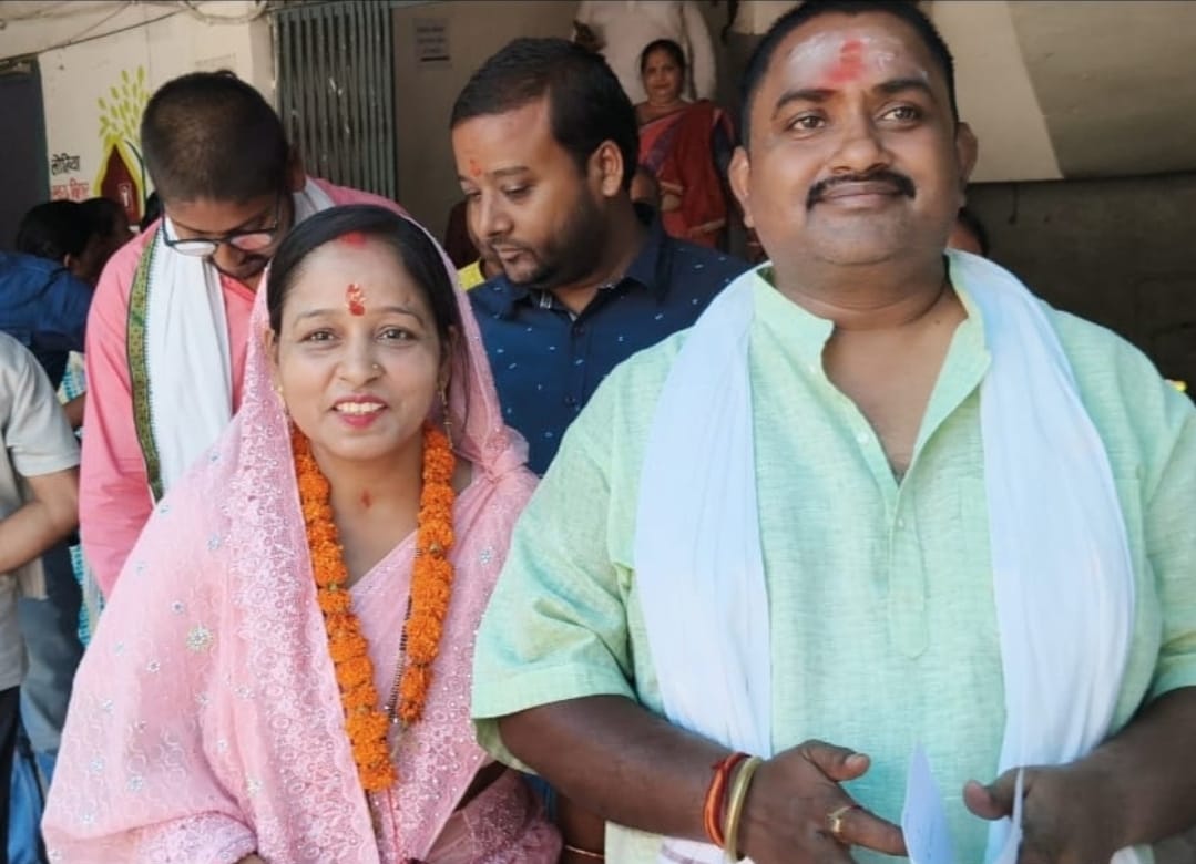 ज्योति गुप्ता ने किया नामांकन,आदर्श वार्ड बनाने में मेहनत करूंगी : ज्योति गुप्ता